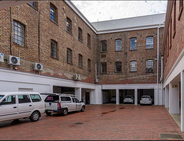 3,225M² OFFICE TO LET IN ZONNEBLOEM